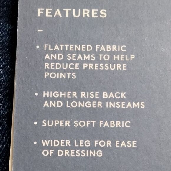 New Without tags "Universal Thread" woman's jeans - Picture 10 of 14